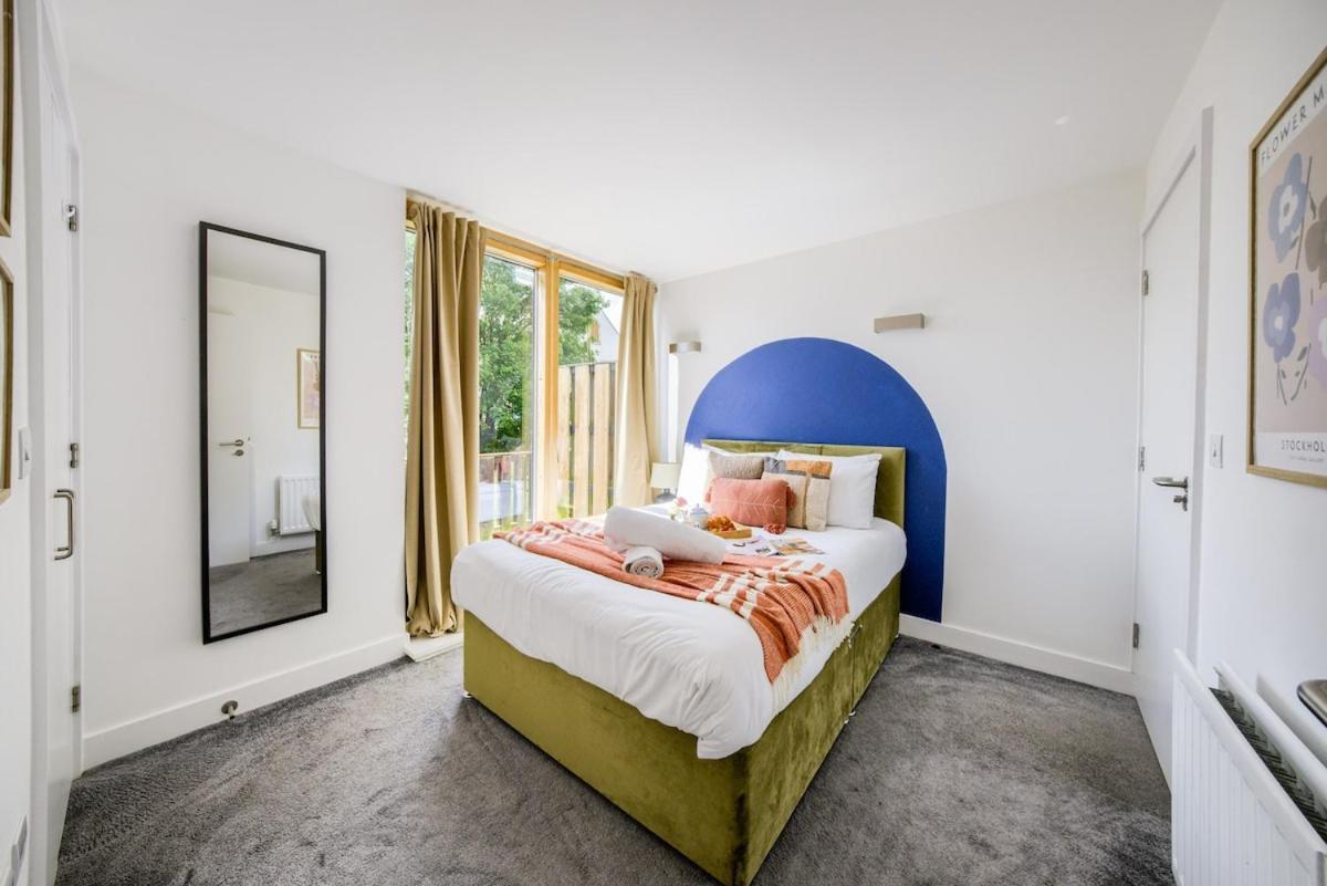 Stylish, Modern House, * Coventry