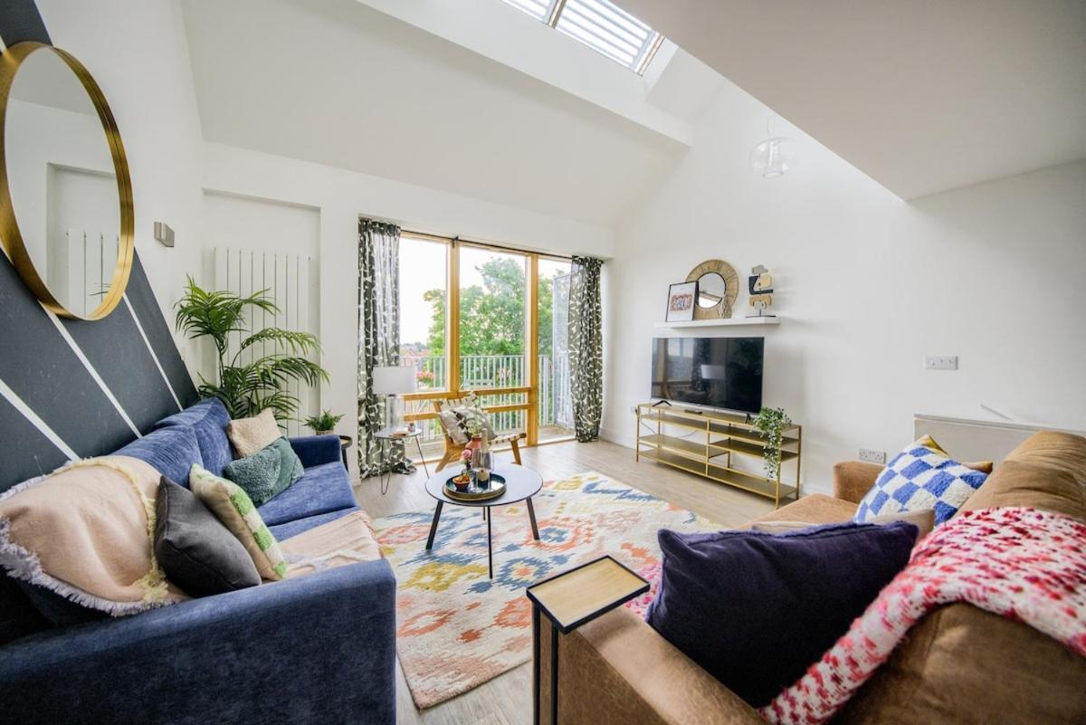 Stylish, Modern House, Holiday home Coventry